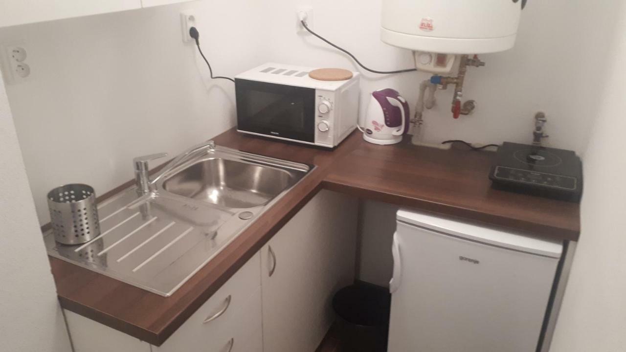 Apartman - Sukromie V Meste Братислава Экстерьер фото